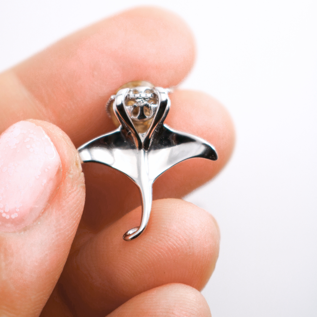 Colgante de Plata 925 con perla de arena "Mantarraya"