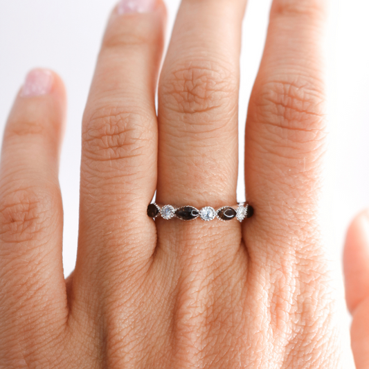 Anillo con circonita de Plata 925 con cenizas
