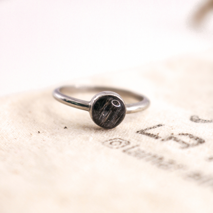 Anillo de Plata 925 8mm con pelo de tu mascota o ser querido
